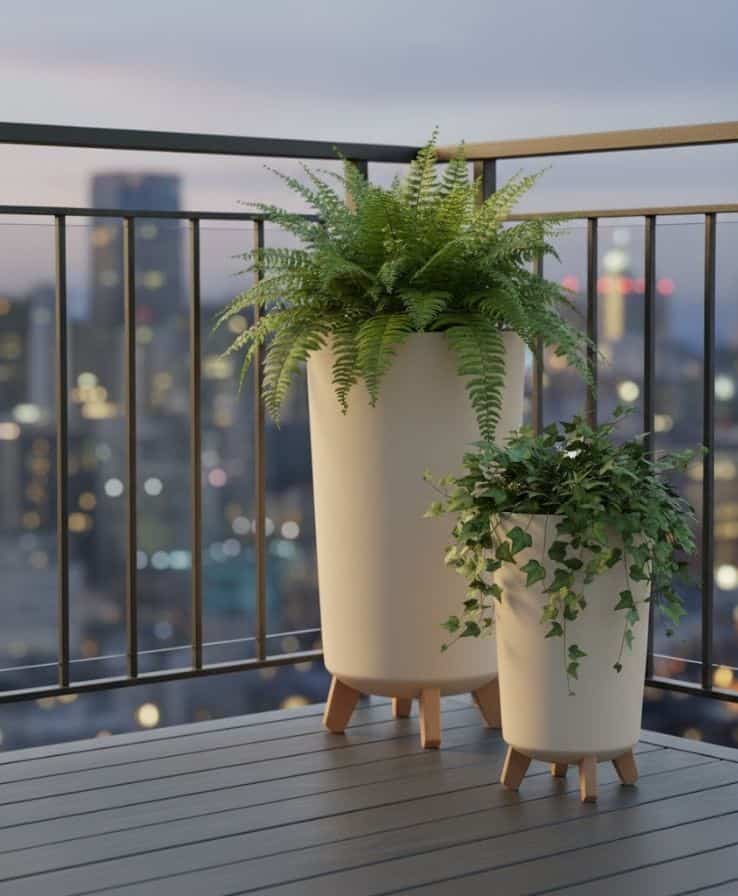 kuebel beige creme mit fuessen weiss